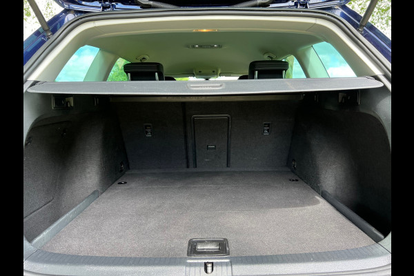 Volkswagen Golf Variant 1.0 TSI Highline Business R- line + Virtual cockpit |