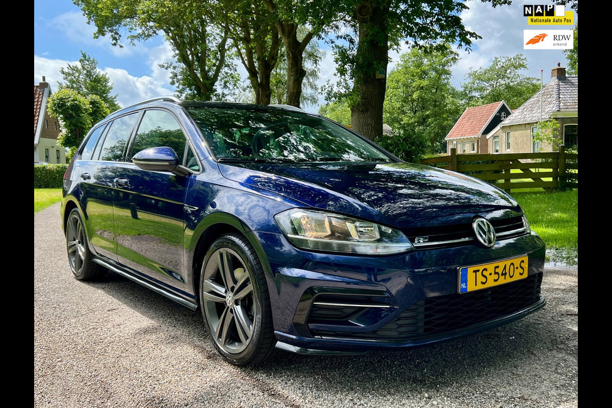 Volkswagen Golf Variant 1.0 TSI Highline Business R- line + Virtual cockpit |