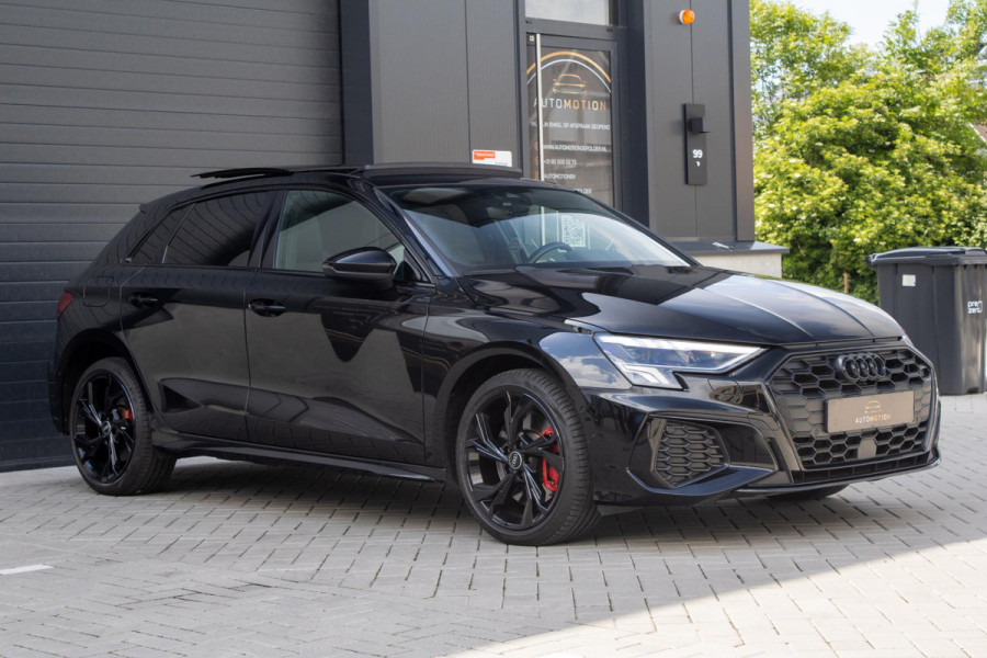 Audi A3 Sportback 45 TFSIe Sline Competition PANO CAMERA ACC SFEER