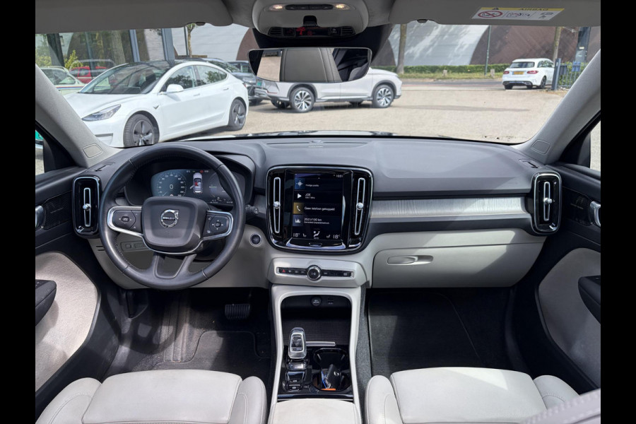 Volvo XC40 1.5 T5 Recharge Inscription AUTOMAAT | TREKHAAK | PANORAMADAK | LEDER| DEALER ONDERHOUDEN| HARMAN KARDON| DODE HOEK SENSOR| 360 CAMERA|
