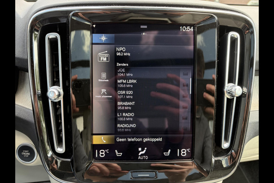 Volvo XC40 1.5 T5 Recharge Inscription AUTOMAAT | TREKHAAK | PANORAMADAK | LEDER| DEALER ONDERHOUDEN| HARMAN KARDON| DODE HOEK SENSOR| 360 CAMERA|