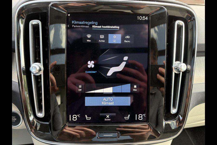 Volvo XC40 1.5 T5 Recharge Inscription AUTOMAAT | TREKHAAK | PANORAMADAK | LEDER| DEALER ONDERHOUDEN| HARMAN KARDON| DODE HOEK SENSOR| 360 CAMERA|
