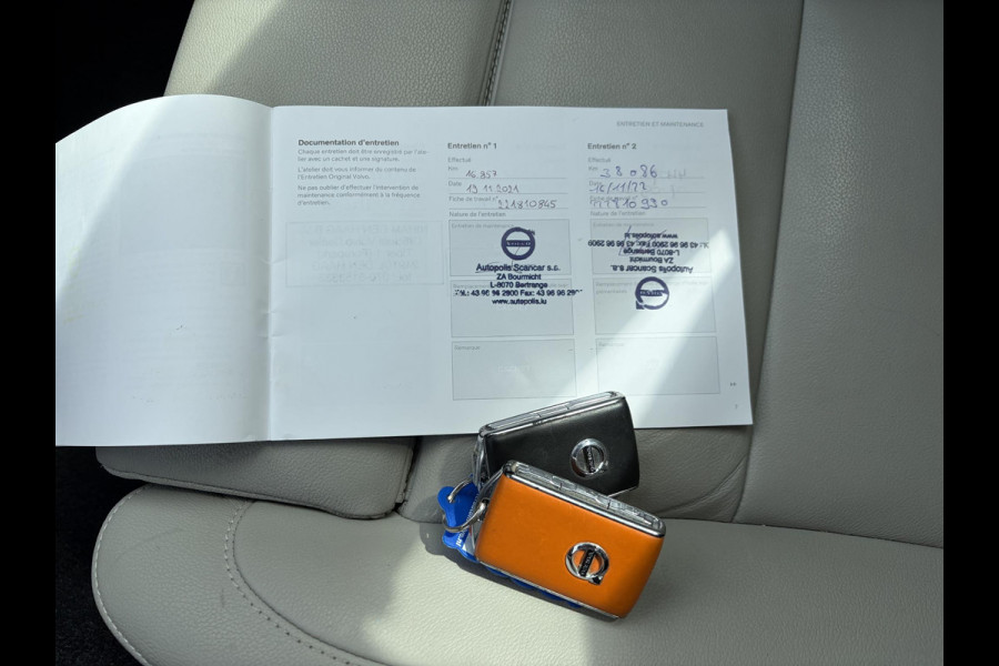 Volvo XC40 1.5 T5 Recharge Inscription AUTOMAAT | TREKHAAK | PANORAMADAK | LEDER| DEALER ONDERHOUDEN| HARMAN KARDON| DODE HOEK SENSOR| 360 CAMERA|