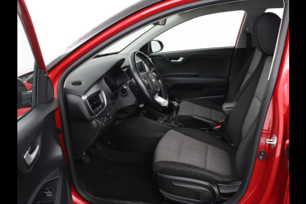 Kia Stonic 1.0 T-GDi DynamicLine | Carplay | Camera | Navigatie | Parkeerhulp | Cruise control | Airco | Bluetooth | 17'' lichtmetalen velgen | DAB