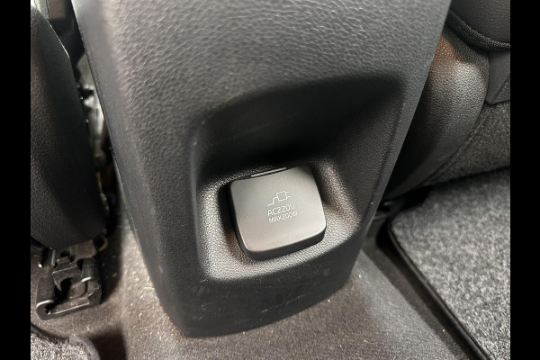 Kia e-Niro ExecutiveLine 64 kWh | SOH: 97,3% | Fase 3 | Warmtepomp | Adaptive CC | Navi |