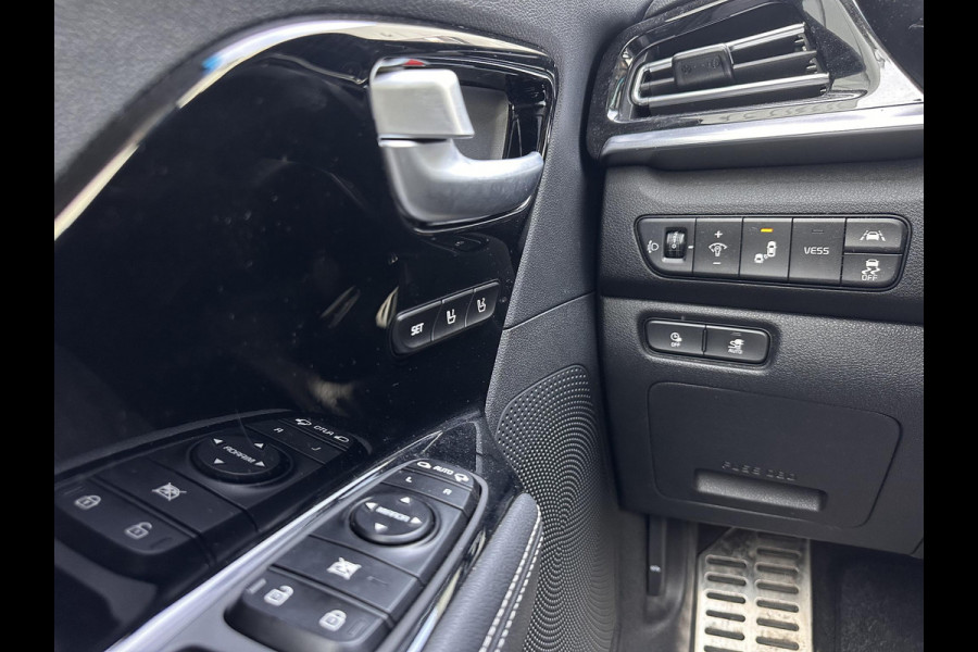 Kia e-Niro ExecutiveLine 64 kWh | SOH: 97,3% | Fase 3 | Warmtepomp | Adaptive CC | Navi |
