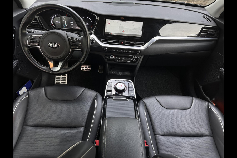 Kia e-Niro ExecutiveLine 64 kWh | SOH: 97,3% | Fase 3 | Warmtepomp | Adaptive CC | Navi |