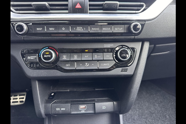 Kia e-Niro ExecutiveLine 64 kWh | SOH: 97,3% | Fase 3 | Warmtepomp | Adaptive CC | Navi |