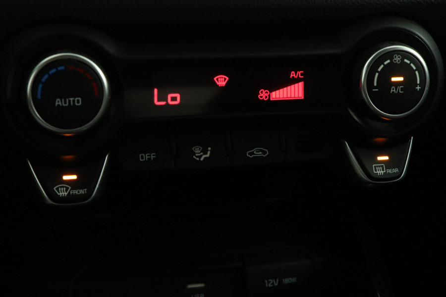 Kia Stonic 1.0 T-GDi MHEV DynamicPlusLine - Keyless Entry - Climate Control - Cruise Control - Navigatie - Apple/Android Carplay - Fabrieksgarantie Tot 2028