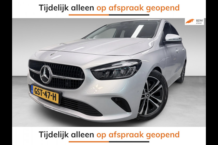 Mercedes-Benz B-Klasse 180 Business Line NAVI/V-COCKPIT/CAM/DAB/ECC/PDC/CRUISE/TREKH///