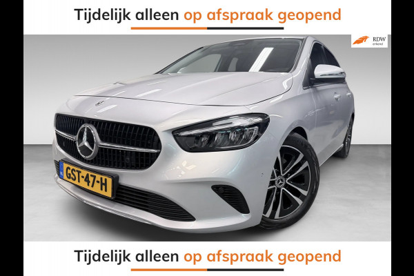 Mercedes-Benz B-Klasse 180 Business Line NAVI/V-COCKPIT/CAM/DAB/ECC/PDC/CRUISE/TREKH///