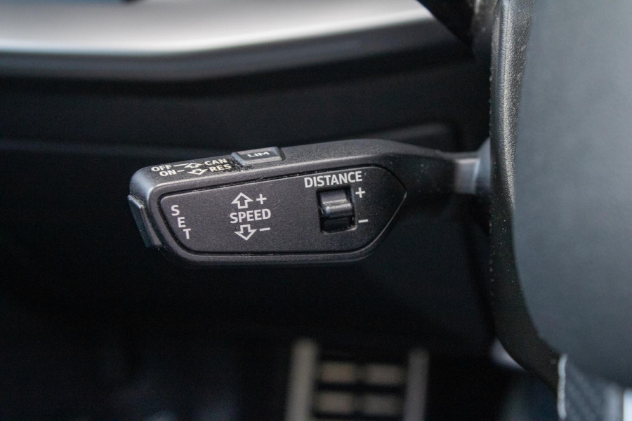 Audi A3 Sportback 45 TFSIe Sline Competition PANO CAMERA ACC SFEER