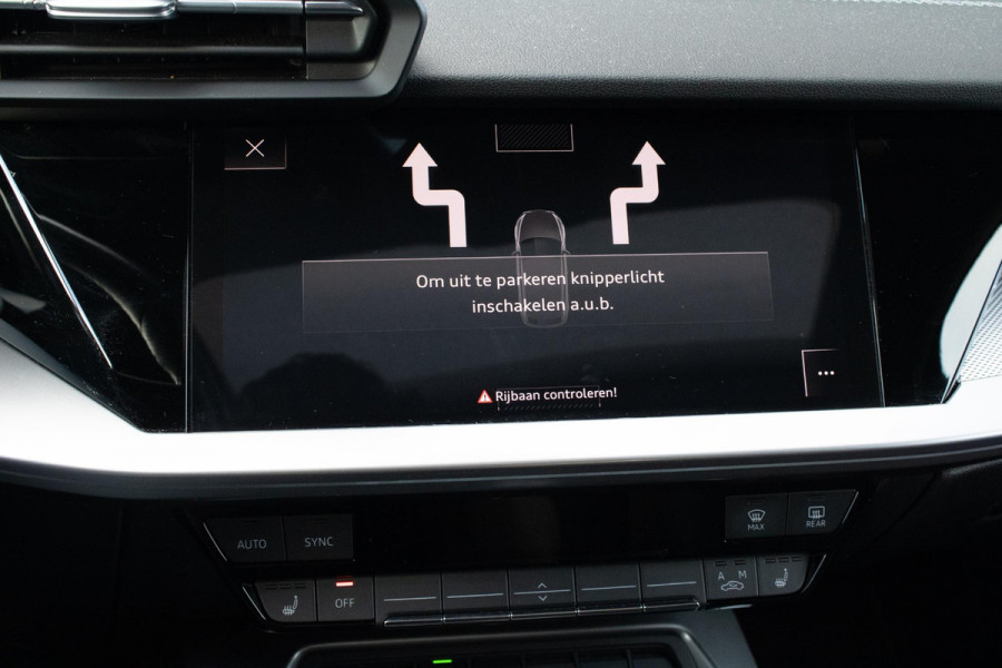 Audi A3 Sportback 45 TFSIe Sline Competition PANO CAMERA ACC SFEER