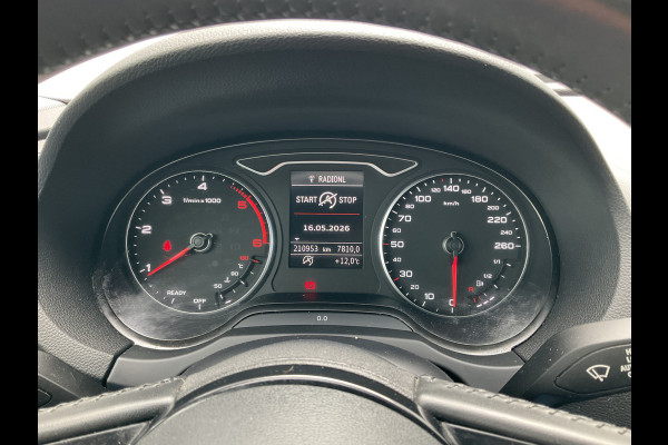 Audi A3 Limousine 30 1.6 TDI Pro Line Navi BT Trekhaak Onderhouden!