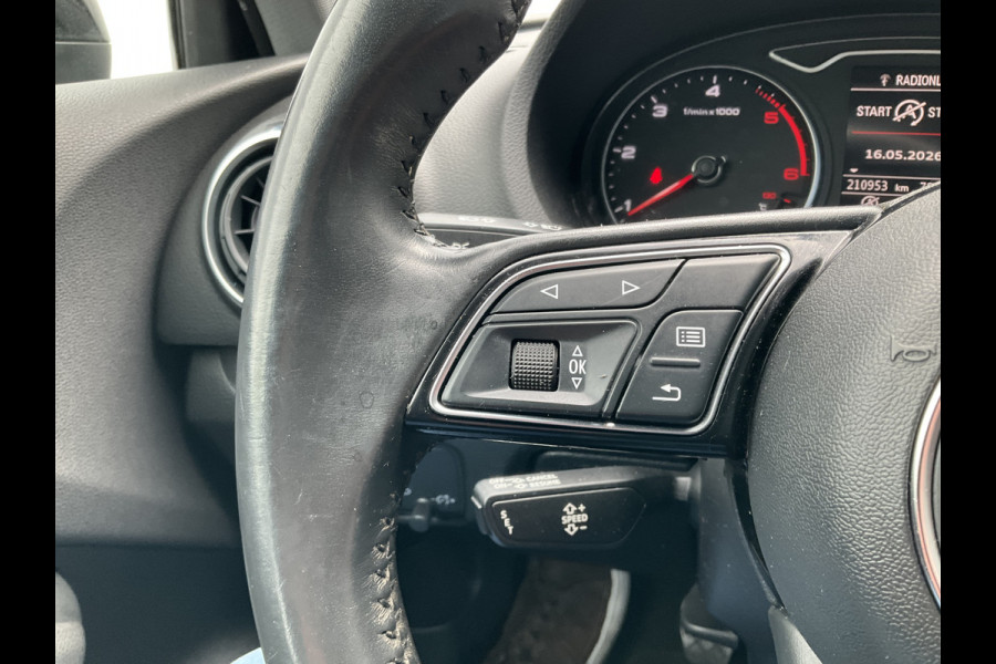 Audi A3 Limousine 30 1.6 TDI Pro Line Navi BT Trekhaak Onderhouden!