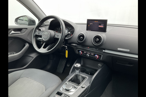 Audi A3 Limousine 30 1.6 TDI Pro Line Navi BT Trekhaak Onderhouden!