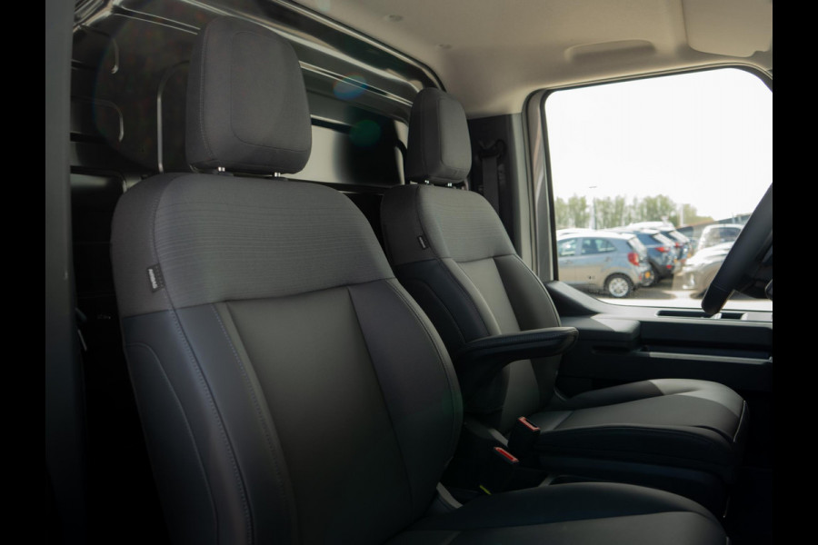 Kia PV5 L2H1 Elite Executive 71.2 kWh | PDC | 360 Graden Camera | Clima | Adapt. Cruise | BSM | Midden Airbag | 16" | Stoelverwarming & ventilatie | V2L