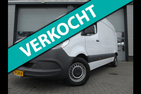 Mercedes-Benz Sprinter 215cdi, L2H2, Automaat, Airco, Camera, Navigatie, 3-Zits, Trekhaak.