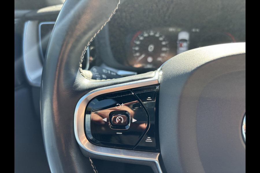 Volvo XC60 2.0 Recharge T8 AWD Business Pro 390pk Adaptieve Cruise | Open dak | Lederen Bekleding | Memory Stoel | Elektrische Achterklep