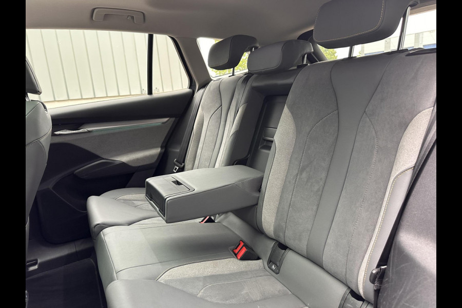 Škoda ENYAQ iV 60 | SOH: 92,6% | Trekhaak wkb | Panoramadak | Navi | LED |