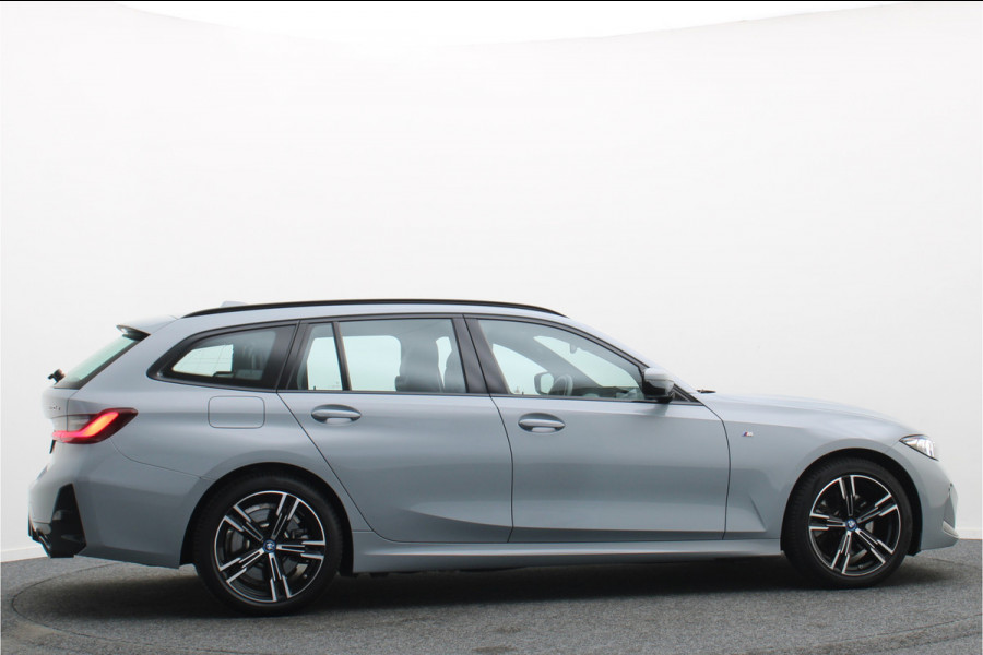BMW 3 Serie Touring 320e M Sport Leder/Alcantara, Virtual Cockpit, LED, Elek. trekhaak, Apple Carplay, 18"