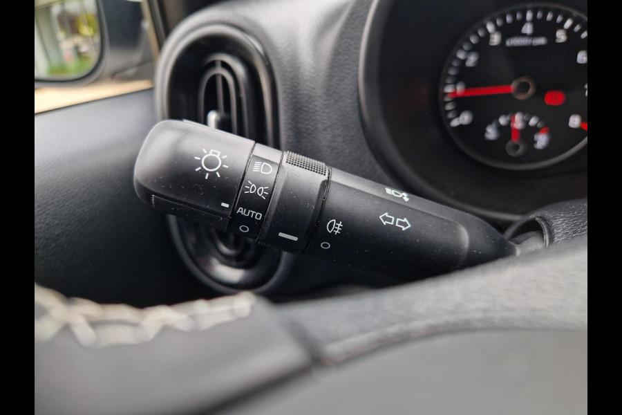 Kia Picanto 1.0 DPi DynamicLine | Camera | Cruise | Android Auto / Apple Carplay | DAB | Lichtsensor |