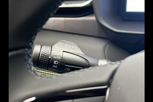 Lynk & Co 01 1.5 Core More Leder | Pano | Stoel+Stuurwielverwarming | Keyless