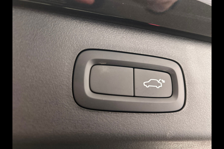 Lynk & Co 01 1.5 Core More Leder | Pano | Stoel+Stuurwielverwarming | Keyless