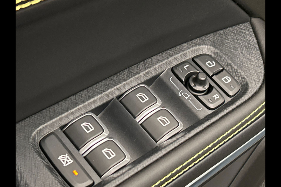 Lynk & Co 01 1.5 Core More Leder | Pano | Stoel+Stuurwielverwarming | Keyless