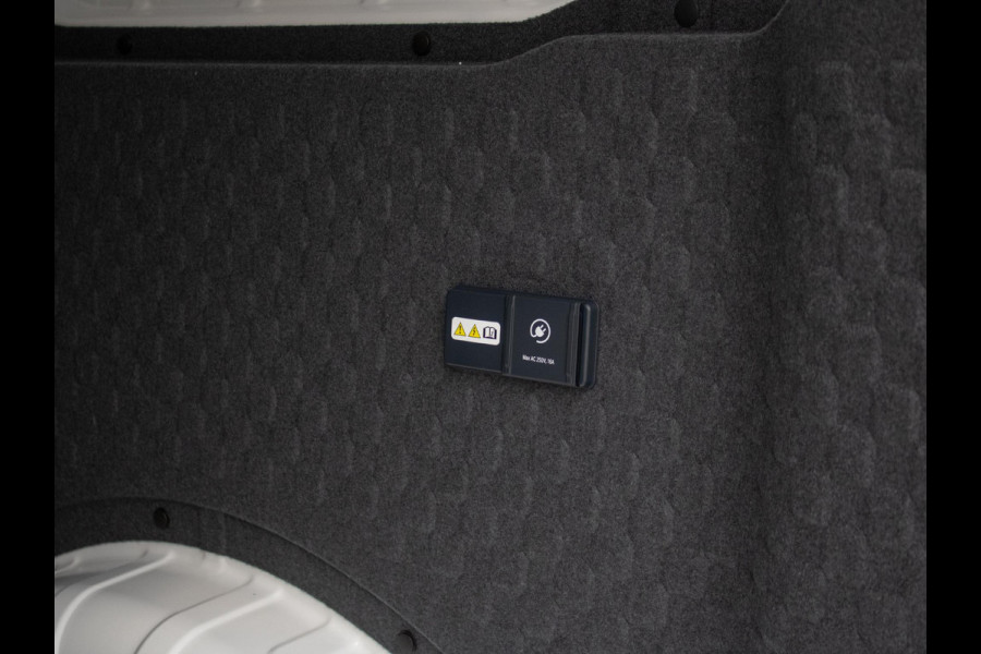 Kia PV5 L2H1 Plus 51.5 kWh | Navi | PDC | Camera | Clima | Adapt. Cruise | Stoel/stuurverwarming |