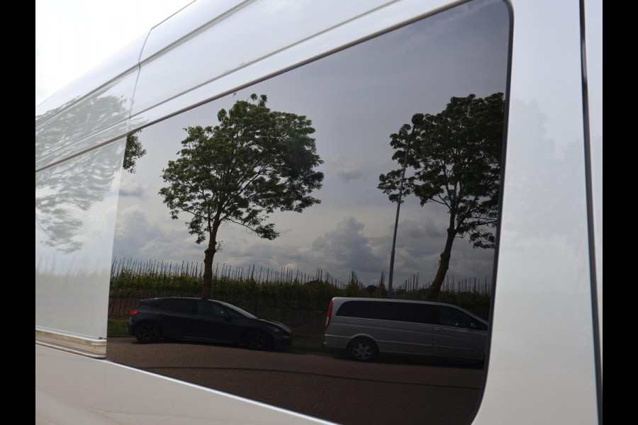 Mercedes-Benz Sprinter 317 CDI 170 PK AUT. L3H2 DUBBEL CABINE 6-PERS. + NAVIGATIE | CAMERA | CARPLAY | TREKHAAK