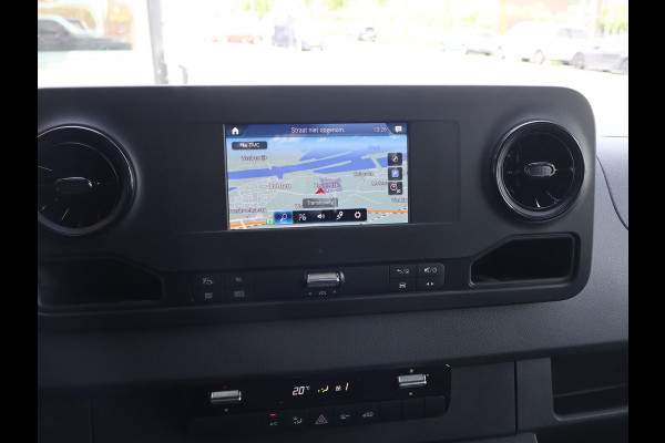 Mercedes-Benz Sprinter 317 CDI 170 PK AUT. L3H2 DUBBEL CABINE 6-PERS. + NAVIGATIE | CAMERA | CARPLAY | TREKHAAK