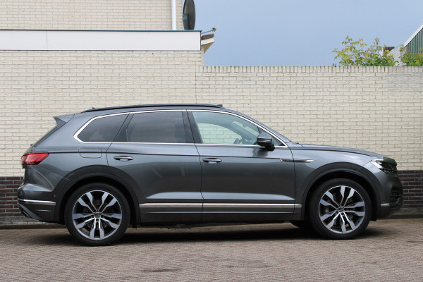 Volkswagen Touareg 3.0 TSi eHybrid Elegance | Luchtvering | Trekhaak | Memory | Head-Up | Panoramadak