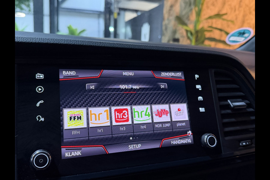 CUPRA Ateca 2.0 TSI 4DRIVE | 300 PK | Automaat | Pano | BEATS Audio | Trekhaak | Alcantara | Dealer onderhouden | Rijklaar