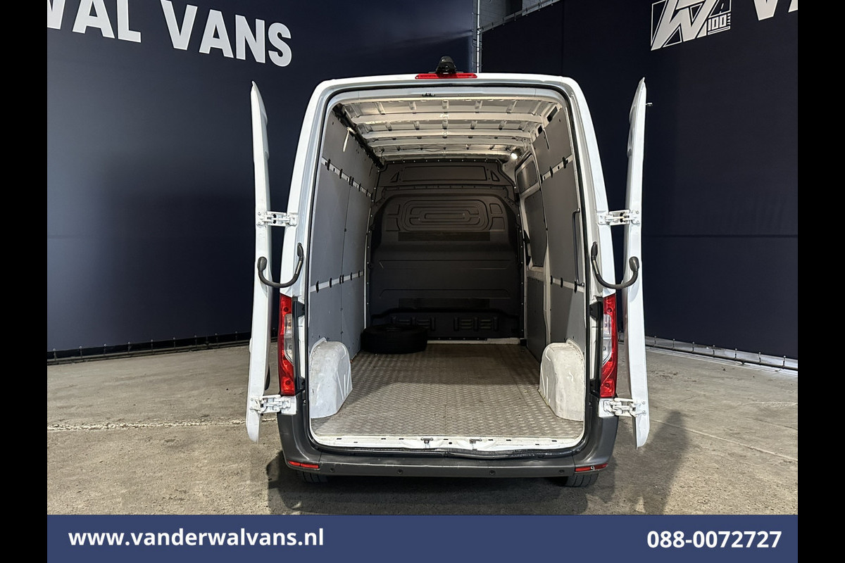 Mercedes-Benz Sprinter 314 CDI 143pk L3H2 Euro6 Airco | Camera | Apple Carplay | Android Auto Parkeersensoren, Bijrijdersbank