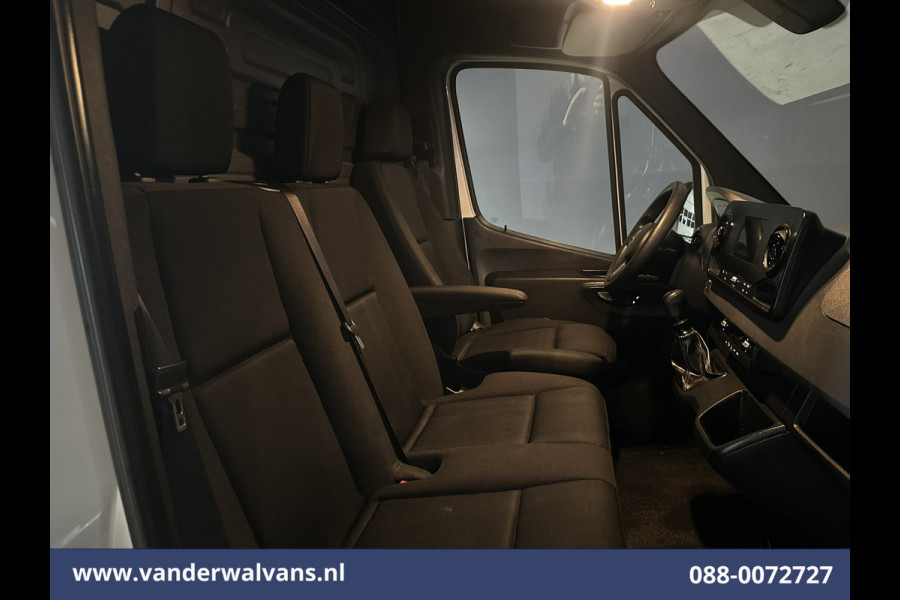 Mercedes-Benz Sprinter 314 CDI 143pk L3H2 Euro6 Airco | Camera | Apple Carplay | Android Auto Parkeersensoren, Bijrijdersbank