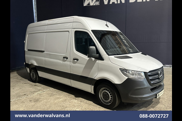 Mercedes-Benz Sprinter 314 CDI 143pk L3H2 Euro6 Airco | Camera | Apple Carplay | Android Auto Parkeersensoren, Bijrijdersbank