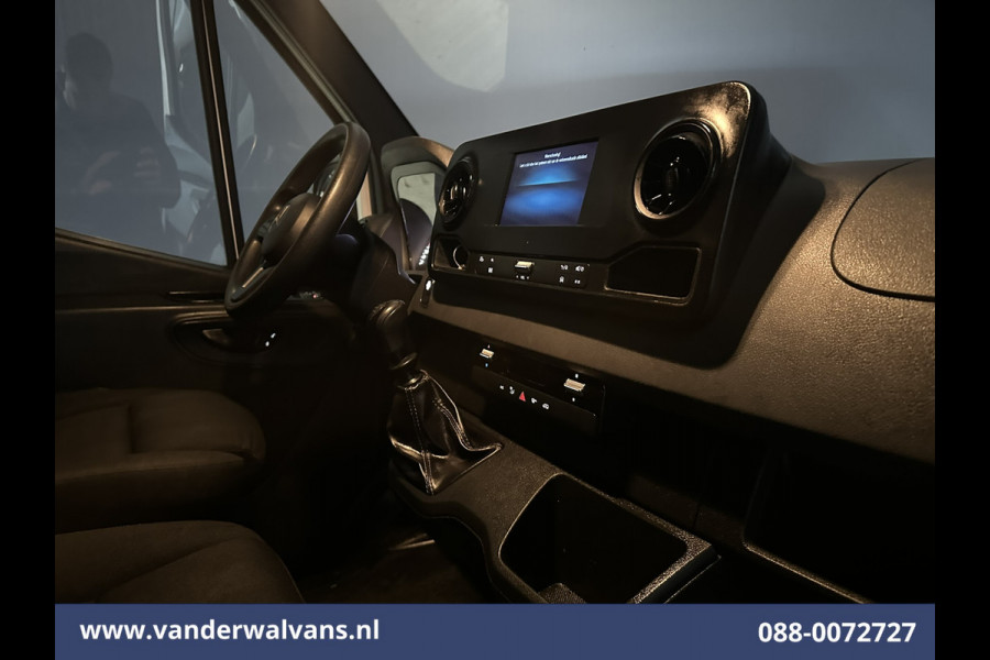 Mercedes-Benz Sprinter 314 CDI 143pk L3H2 Euro6 Airco | Camera | Apple Carplay | Android Auto Parkeersensoren, Bijrijdersbank