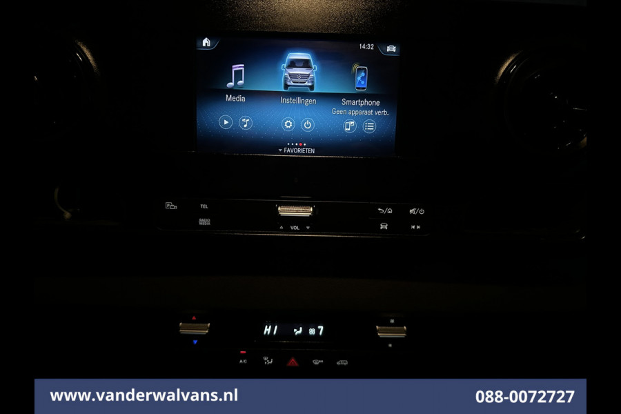 Mercedes-Benz Sprinter 314 CDI 143pk L3H2 Euro6 Airco | Camera | Apple Carplay | Android Auto Parkeersensoren, Bijrijdersbank