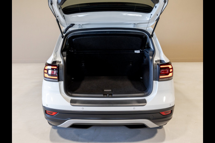 Volkswagen T-Cross 1.5 TSI Style / 150pk / Achteruitrijcamera / Apple Carplay