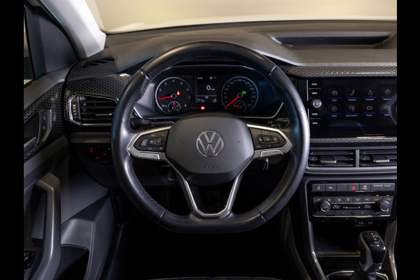 Volkswagen T-Cross 1.5 TSI Style / 150pk / Achteruitrijcamera / Apple Carplay