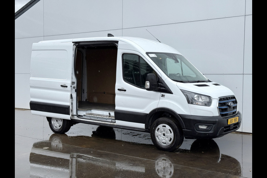 Ford E-Transit 68kWh 184PK L2H2 316km WLTP 95,4% (SOH) Climate Control Cruise Control CarPlay Navigatie Parkeersensoren v+a
