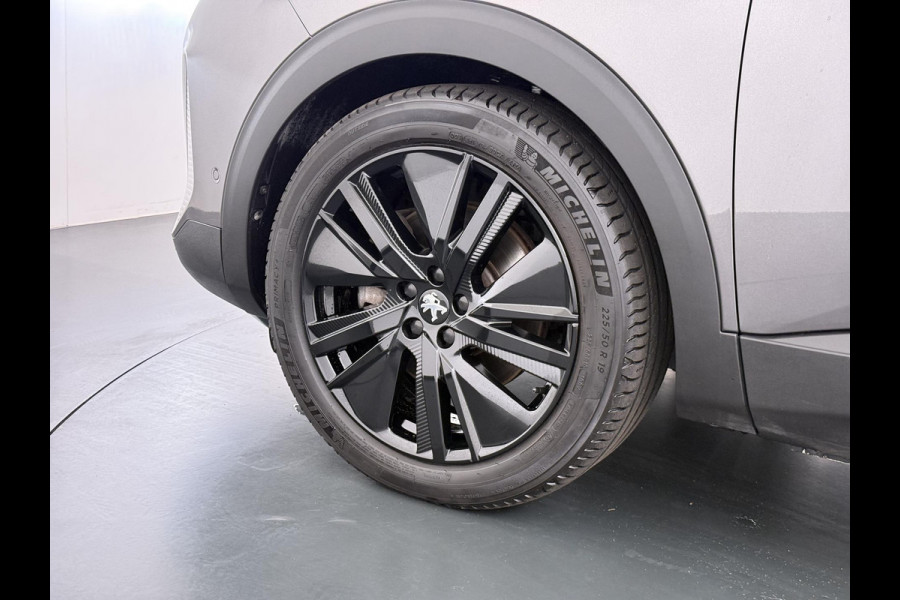 Peugeot 3008 1.6 HYbrid 225 GT Pack Business VAN: 25.900,- VOOR: 22.877,- UW WKVOORDEEL: 3.023,- | BLACK PACK | BOMVOL!! | ELKT. ACHTERKLEP | STOELVERWARMING | APPLECARPLAY | RIJKLAAR MET 12 MND BOVAG GARANTIE | ACHTERUITRIJ CAMERA | ADAP. CRUISE | DODE HOEK |
