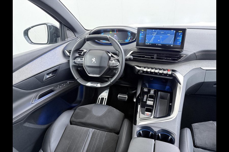 Peugeot 3008 1.6 HYbrid 225 GT Pack Business VAN: 25.900,- VOOR: 22.877,- UW WKVOORDEEL: 3.023,- | BLACK PACK | BOMVOL!! | ELKT. ACHTERKLEP | STOELVERWARMING | APPLECARPLAY | RIJKLAAR MET 12 MND BOVAG GARANTIE | ACHTERUITRIJ CAMERA | ADAP. CRUISE | DODE HOEK |