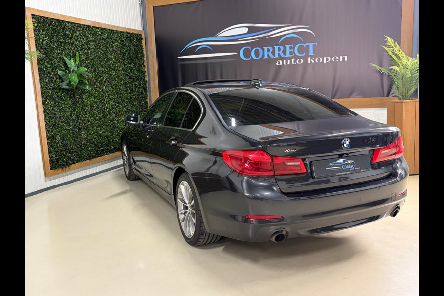 BMW 5 Serie 530i xDrive High Executive|Schuifdak|Memory|Trekhaak|
