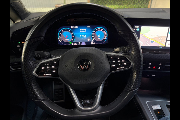 Volkswagen Golf 1.5 eTSI 3x R-Line|Pano|ACC|Carplay|Alarm|