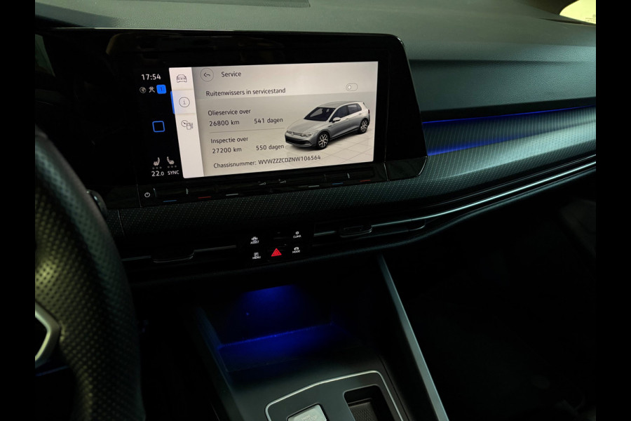 Volkswagen Golf 1.5 eTSI 3x R-Line|Pano|ACC|Carplay|Alarm|