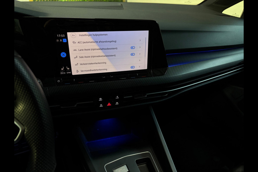 Volkswagen Golf 1.5 eTSI 3x R-Line|Pano|ACC|Carplay|Alarm|