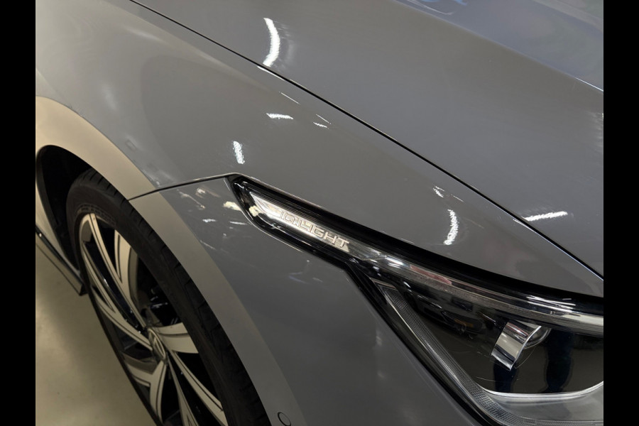 Volkswagen Golf 1.5 eTSI 3x R-Line|Pano|ACC|Carplay|Alarm|