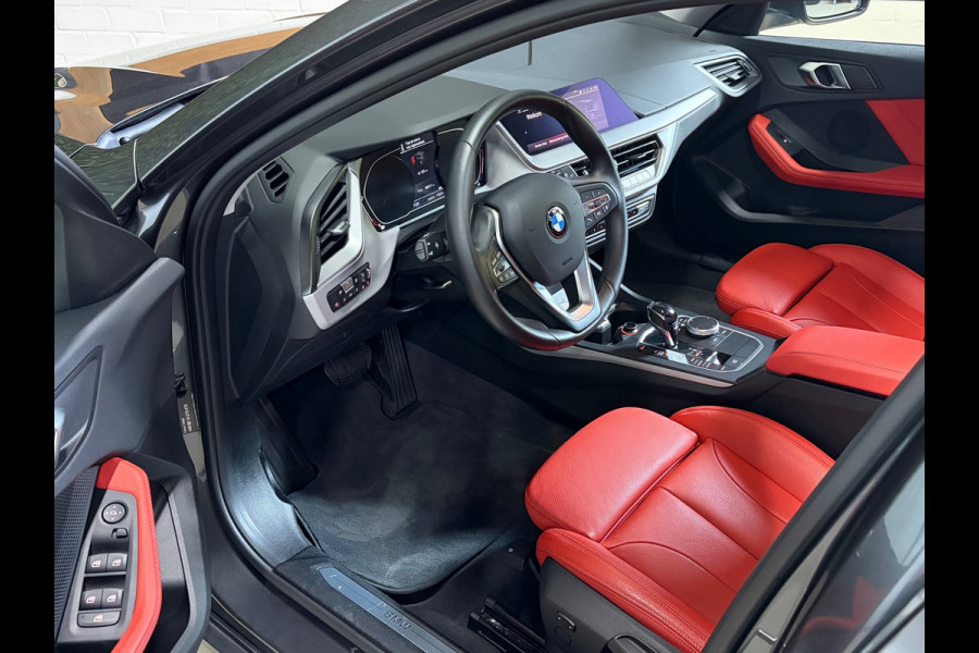 BMW 1-serie 118i High Executive|Pano|Leder|Carplay|